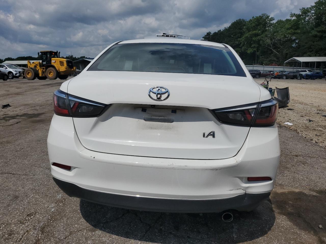 2018 Toyota Yaris Ia VIN: 3MYDLBYV2JY317193 Lot: 63987344