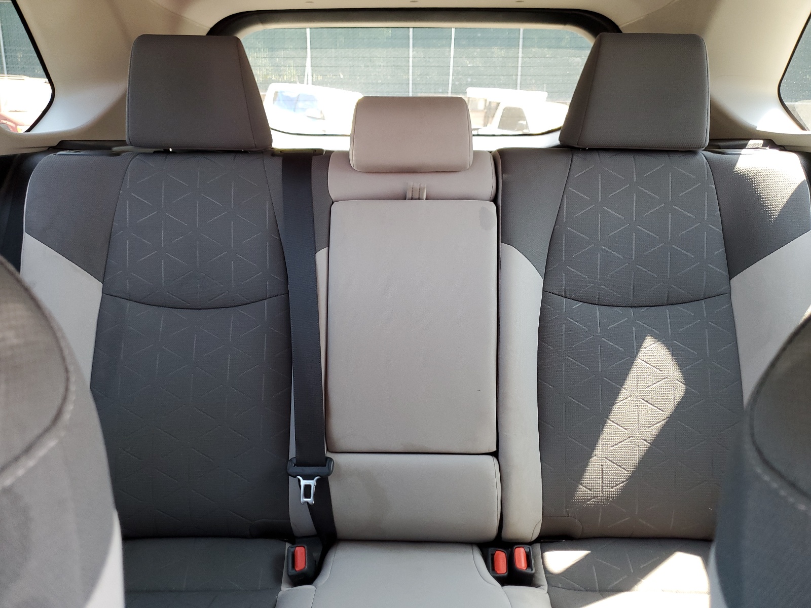 2T3RWRFVXKW046172 2019 Toyota Rav4 Xle