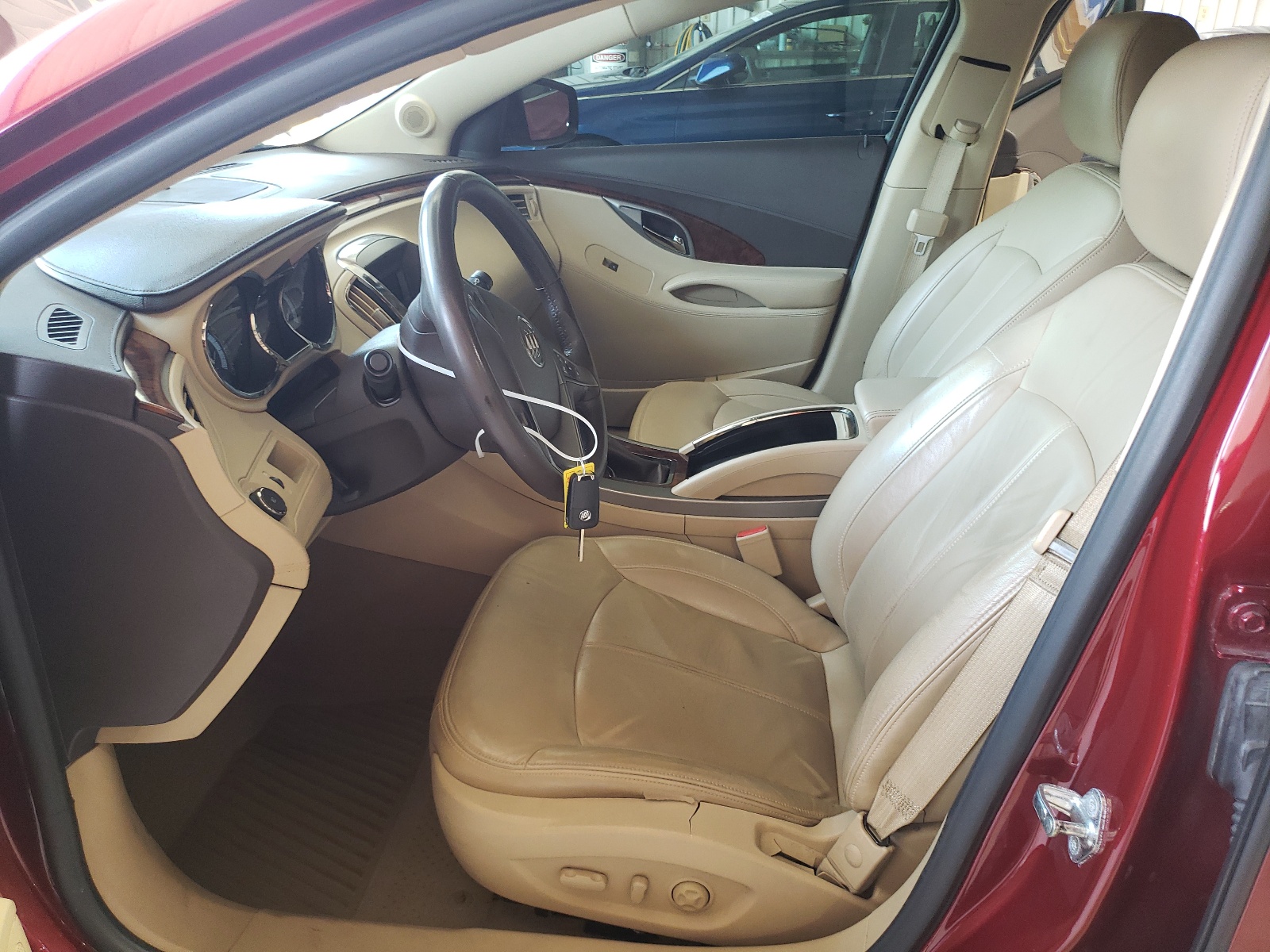 1G4GD5ED6BF302920 2011 Buick Lacrosse Cxl