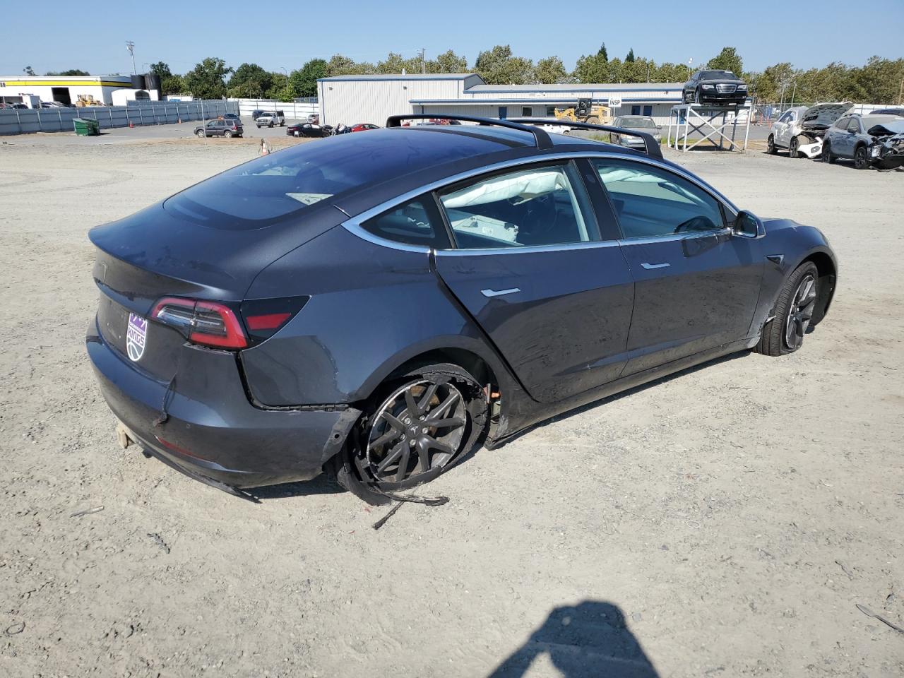 2018 Tesla Model 3 VIN: 5YJ3E1EA8JF021672 Lot: 62358774