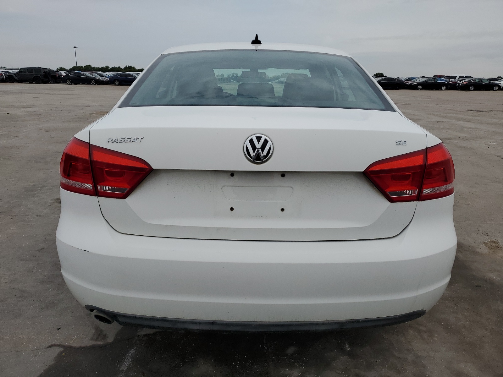 1VWBH7A38CC101774 2012 Volkswagen Passat Se