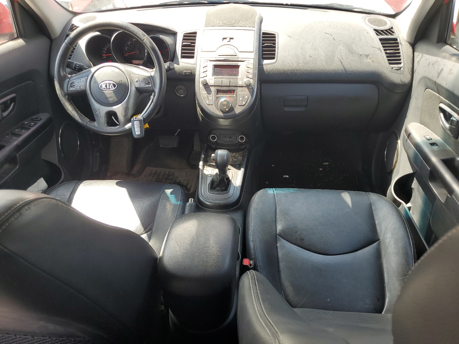 KNDJT2A20B7293173 2011 Kia Soul +