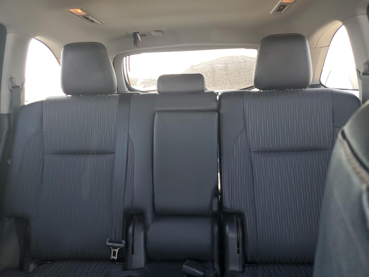 2018 Toyota Highlander Le VIN: 5TDBZRFH8JS906525 Lot: 65647634