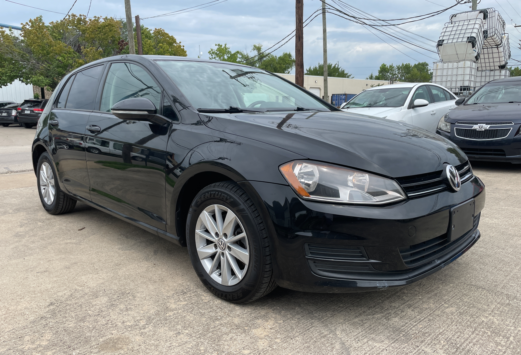 2017 Volkswagen Golf S vin: 3VW217AUXHM047851