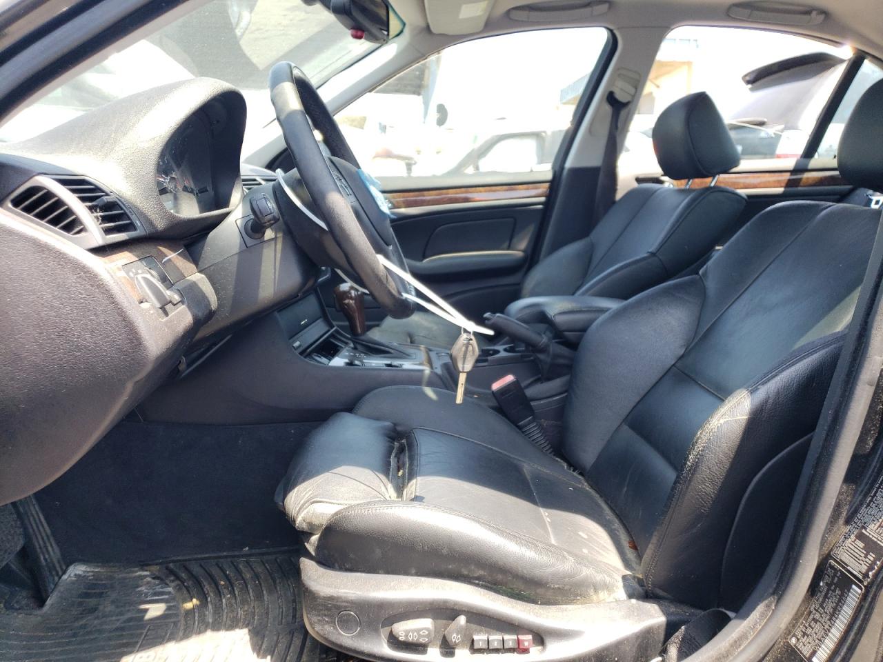 2004 BMW 325 I VIN: WBAEV33484KR34647 Lot: 60553954