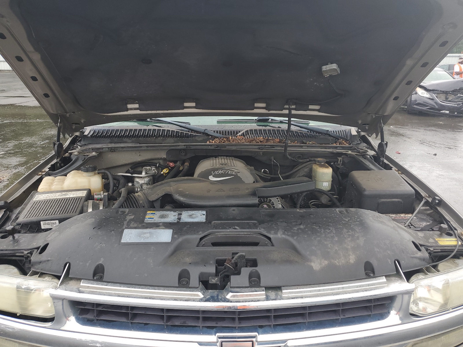 1GNEK13ZX2J315778 2002 Chevrolet Tahoe K1500