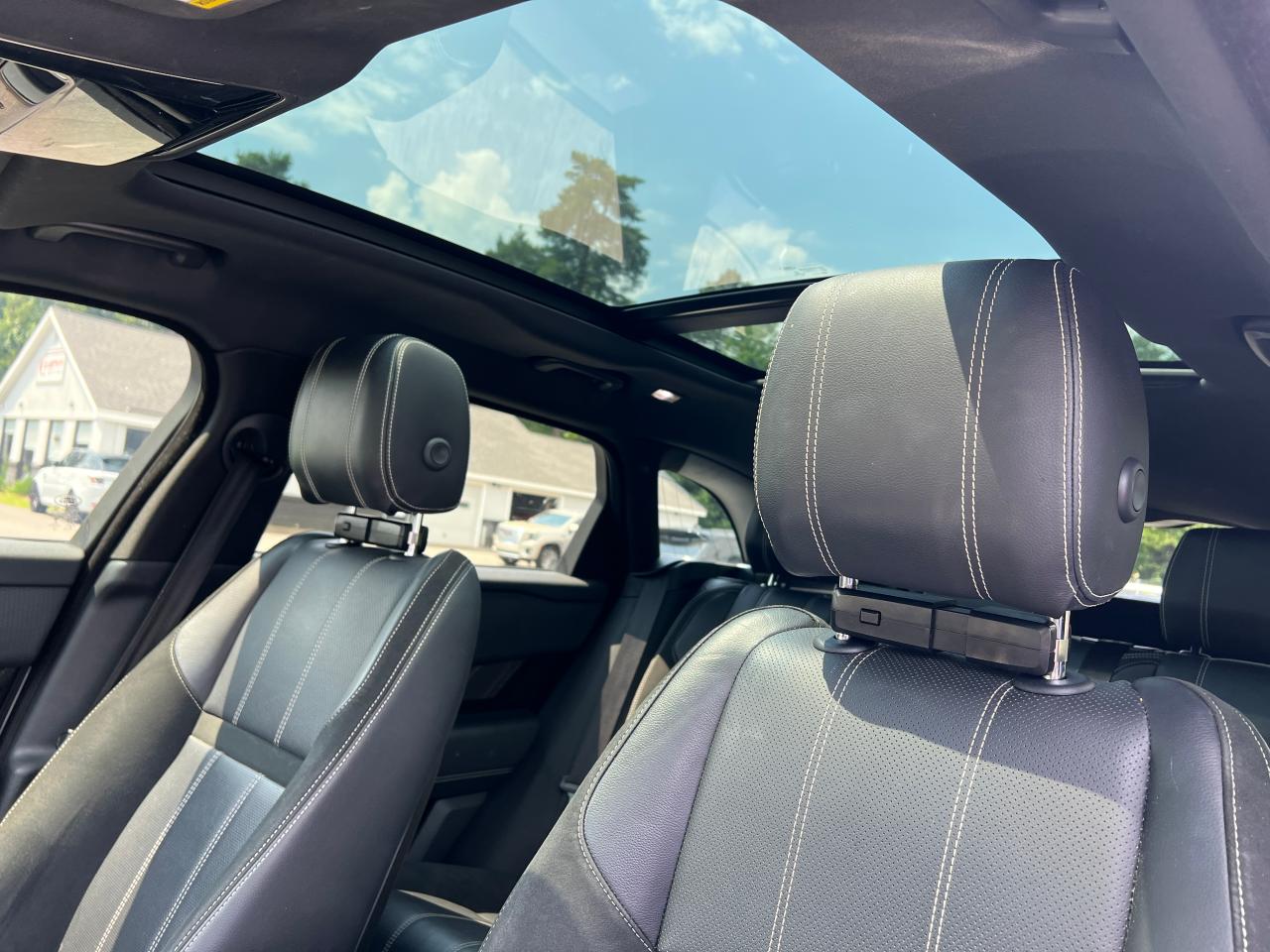 2018 Land Rover Range Rover Velar R-Dynamic Se VIN: SALYL2RV3JA730865 Lot: 63868454