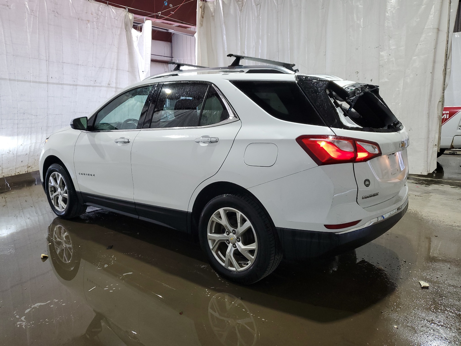 2018 Chevrolet Equinox Premier vin: 2GNAXVEV6J6192672