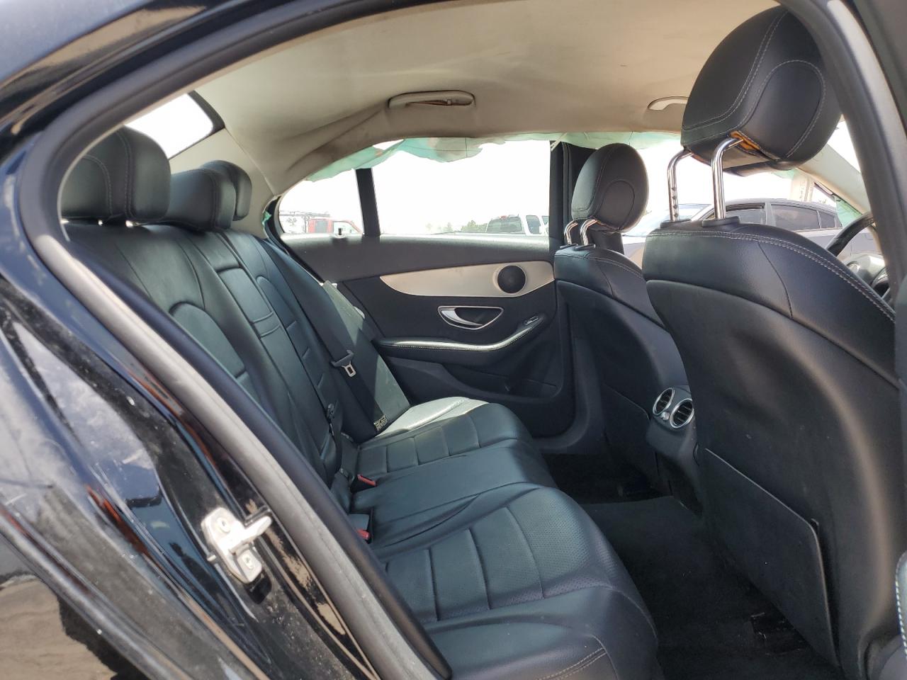 2016 Mercedes-Benz C 300 VIN: 55SWF4JB3GU143874 Lot: 60002944