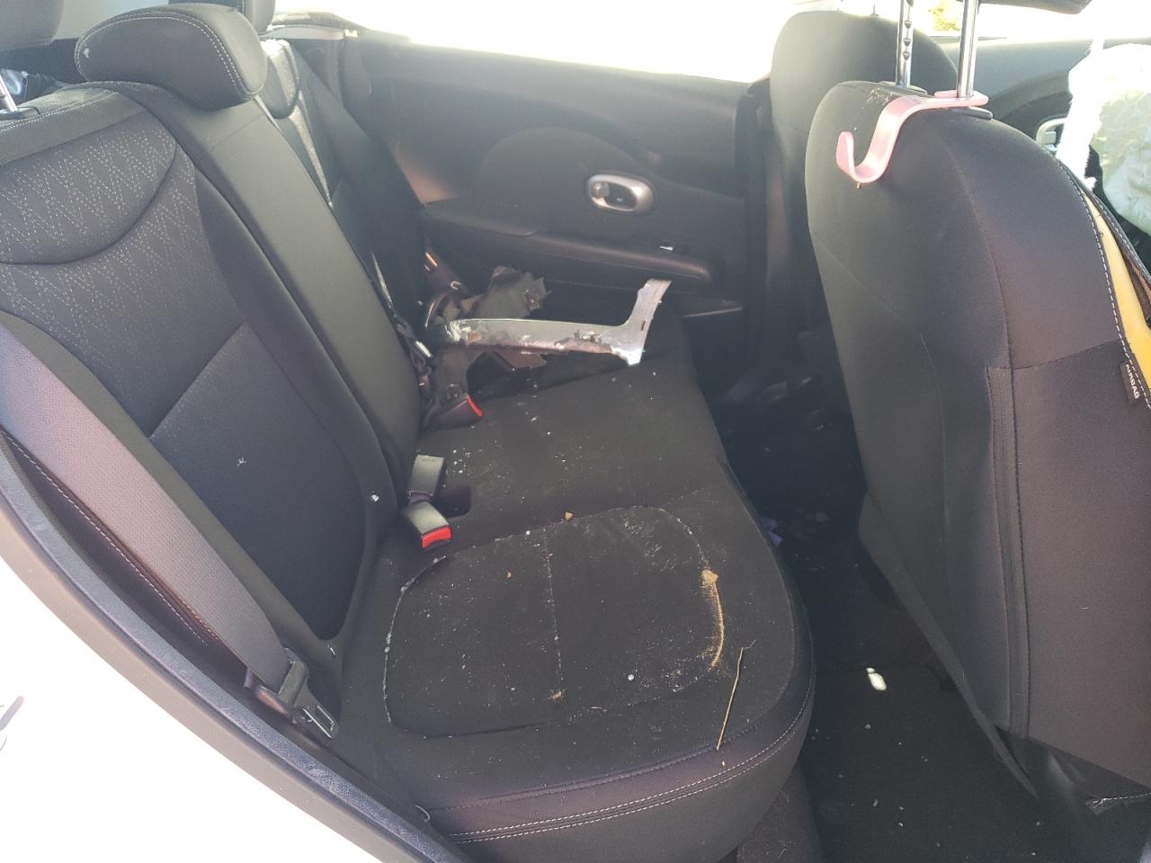 2018 Kia Soul VIN: KNDJN2A22J7620021 Lot: 63766464