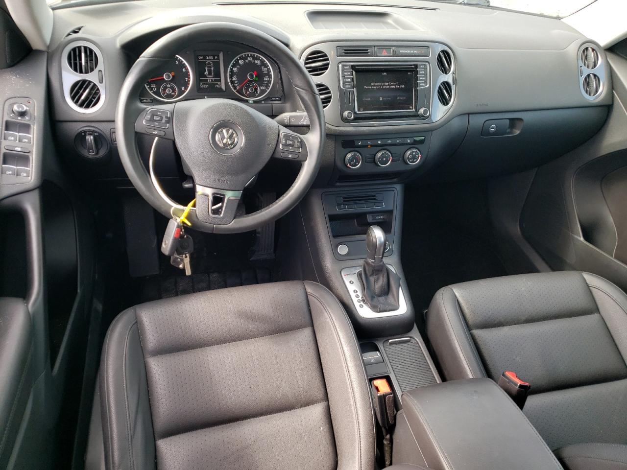 2017 Volkswagen Tiguan Wolfsburg VIN: WVGSV7AX9HK005773 Lot: 63504824