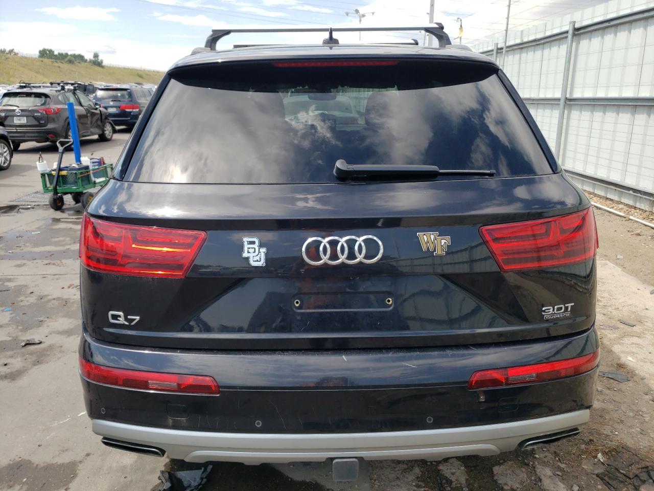 2017 Audi Q7 Premium Plus VIN: WA1LAAF73HD049177 Lot: 62914054