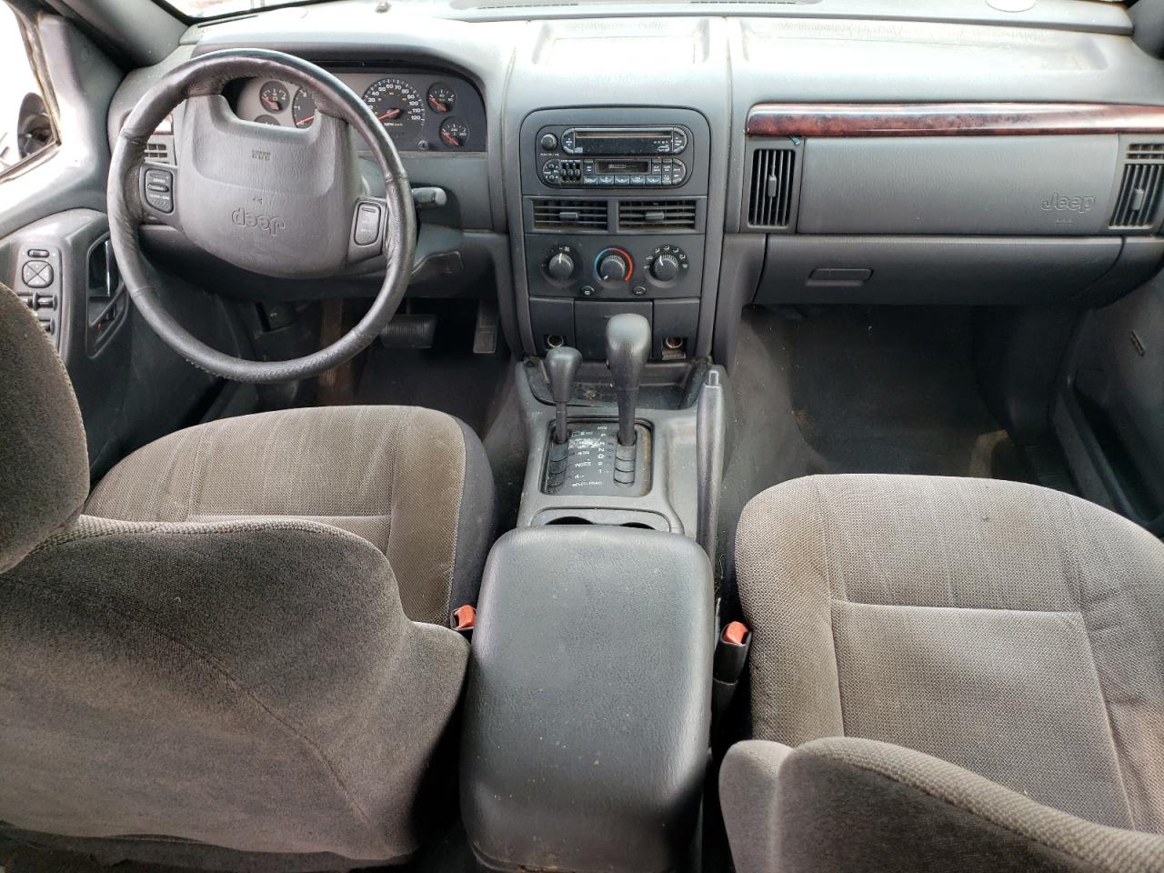 2000 Jeep Grand Cherokee Laredo VIN: 1J4GW48S5YC364946 Lot: 64217344