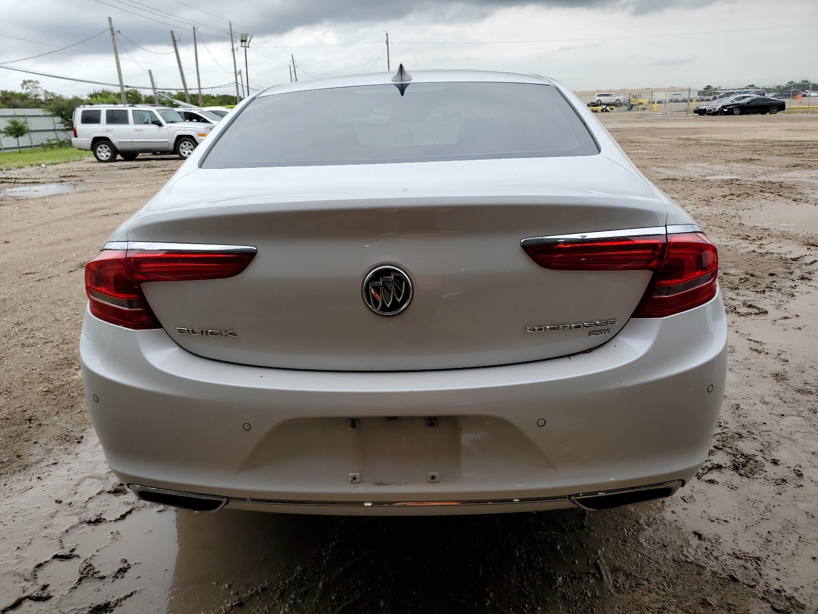 1G4ZU5SS4JU145846 2018 Buick Lacrosse Avenir