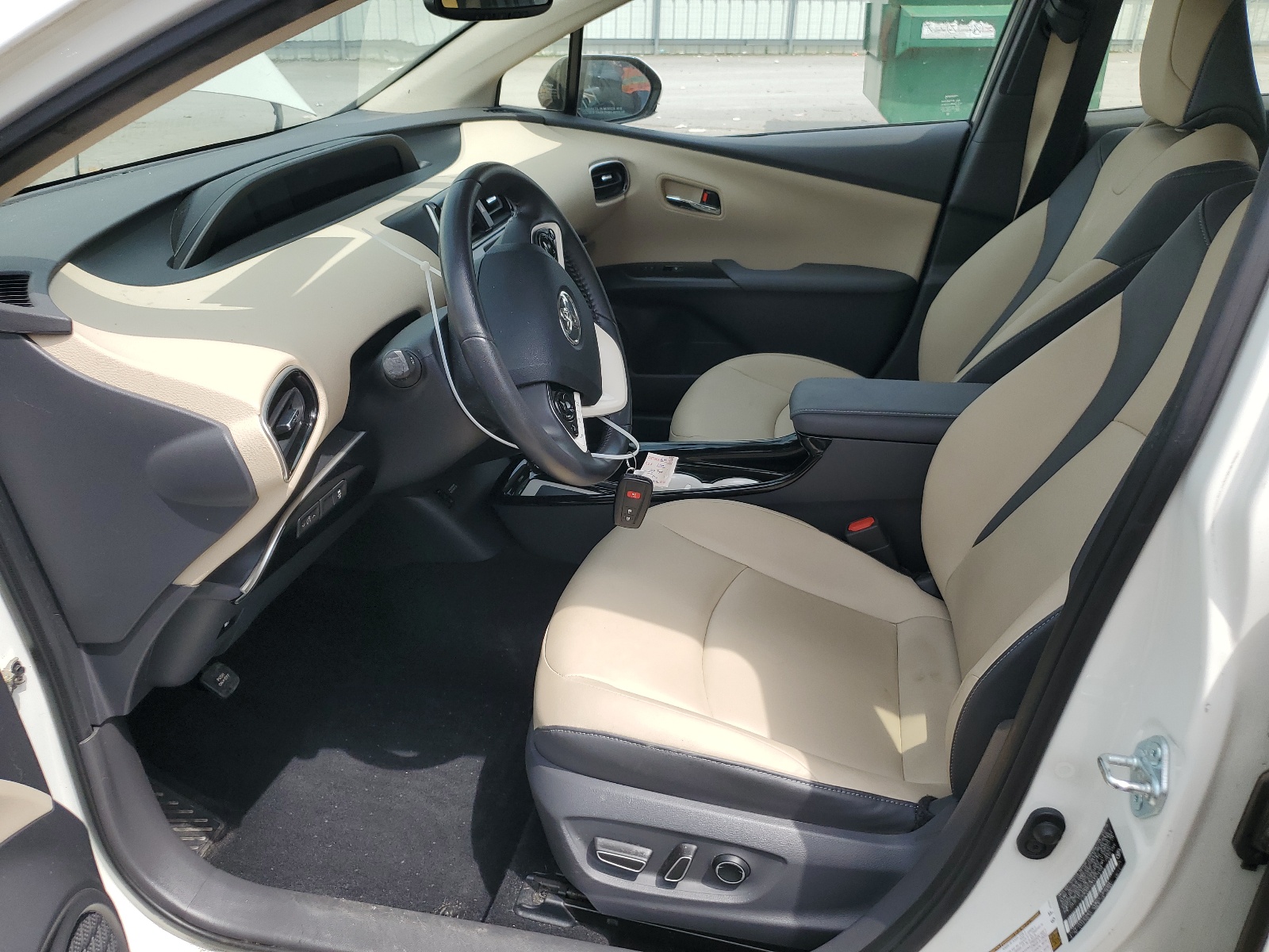 JTDKARFU3G3029098 2016 Toyota Prius