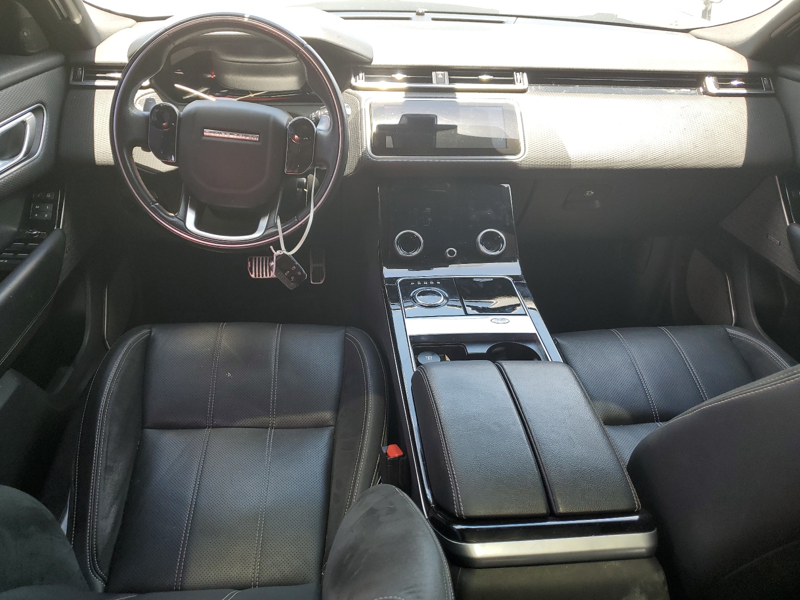 SALYL2RX0JA778633 2018 Land Rover Range Rover Velar R-Dynamic Se