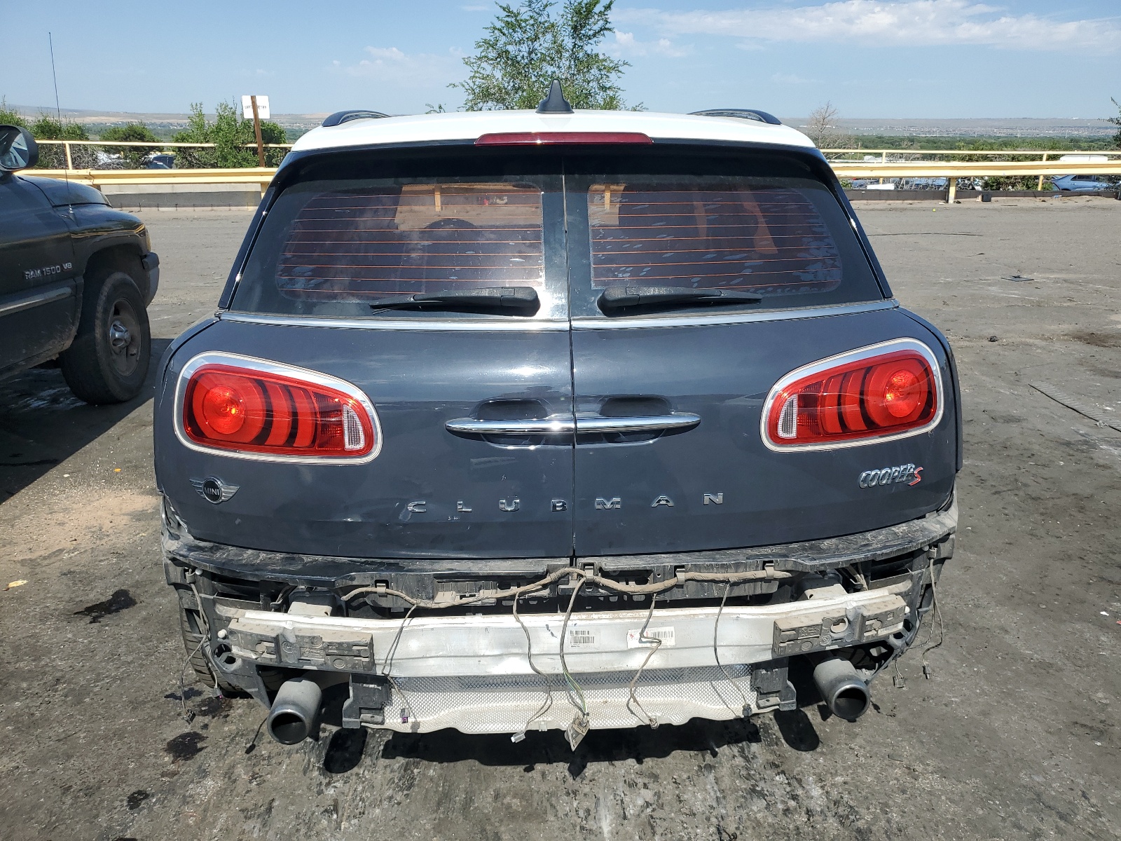 WMWLN9C56H2B32237 2017 Mini Cooper S Clubman