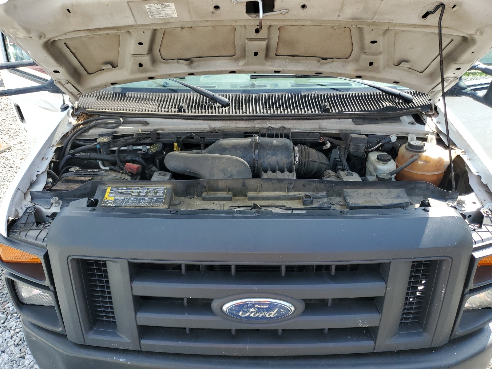 1FTNE24W08DA38592 2008 Ford Econoline E250 Van