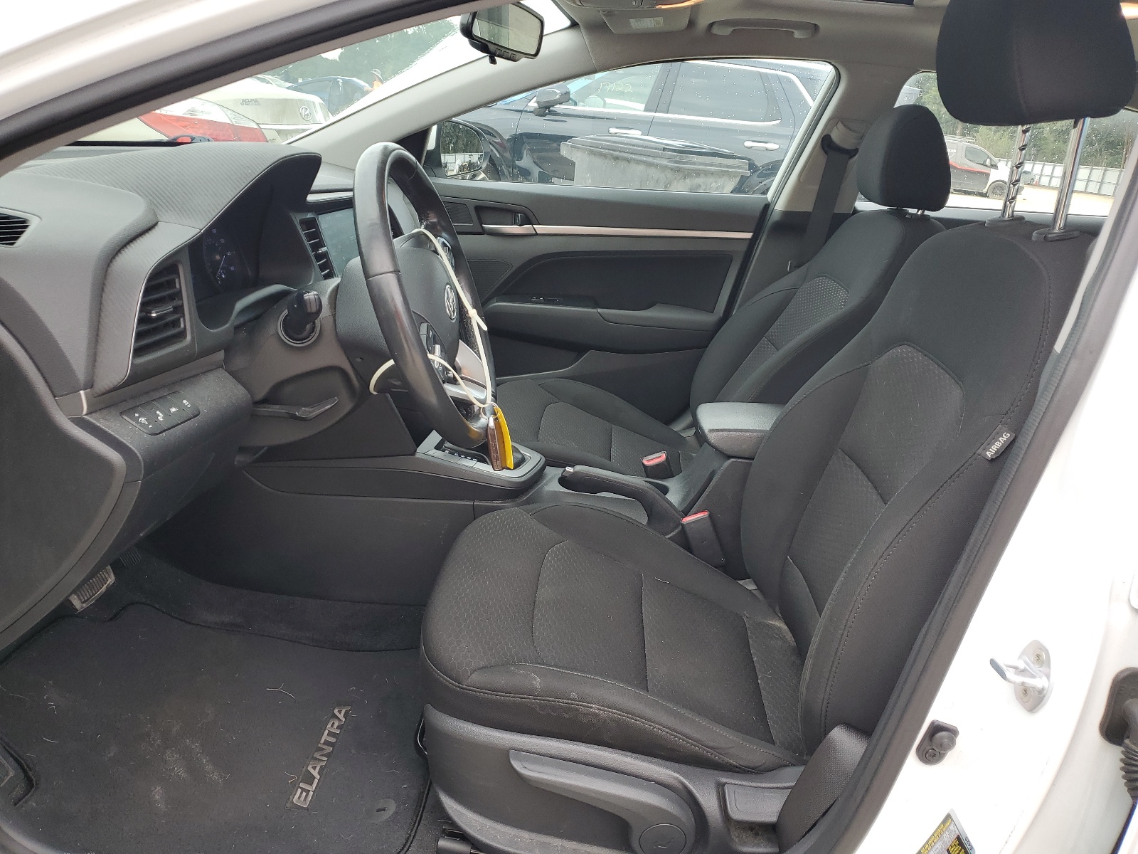 5NPD84LF8KH446338 2019 Hyundai Elantra Sel