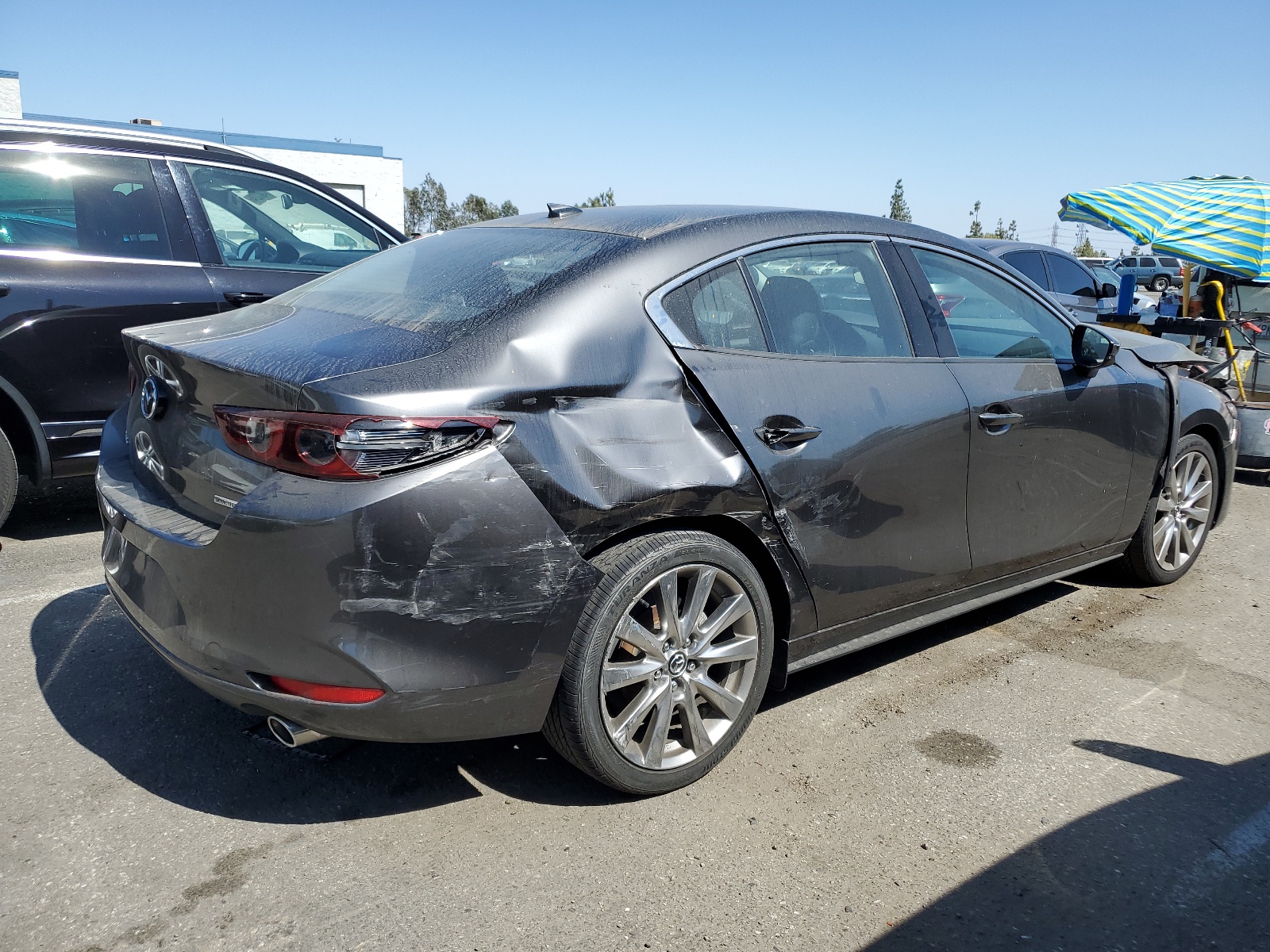 2020 Mazda 3 Premium vin: JM1BPAEM4L1168535