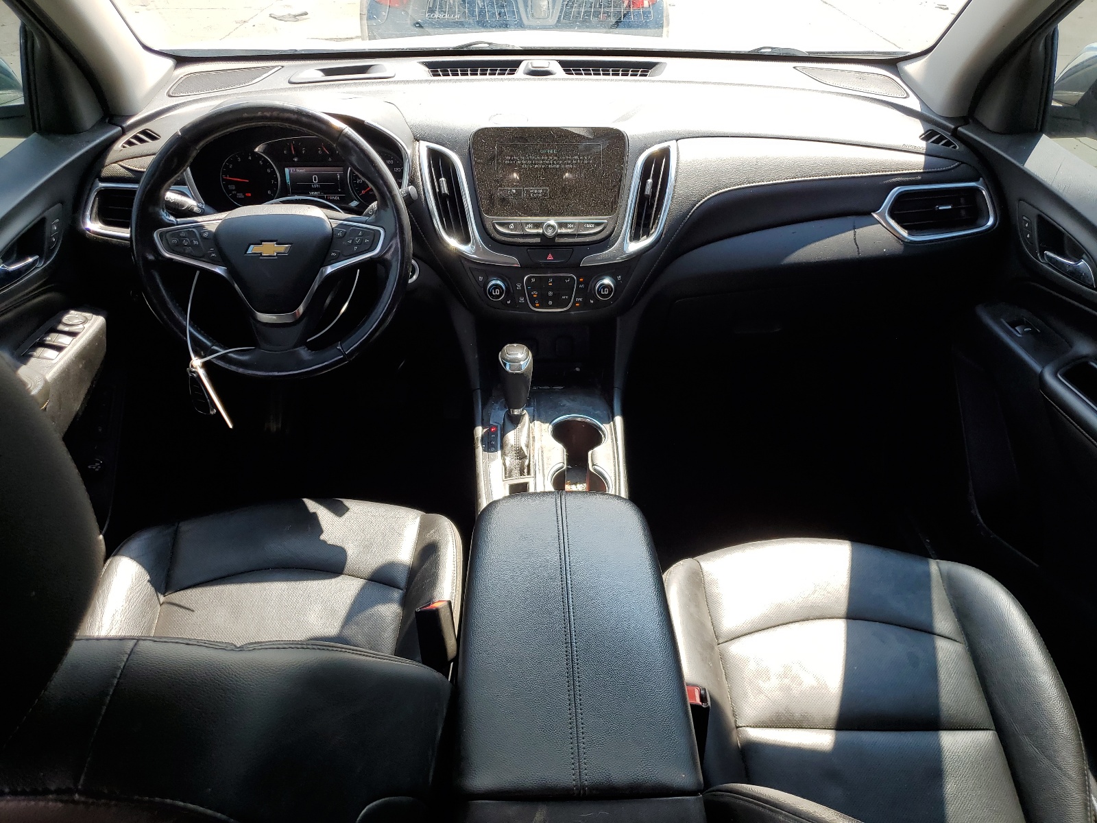 2GNAXVEV3J6302237 2018 Chevrolet Equinox Premier