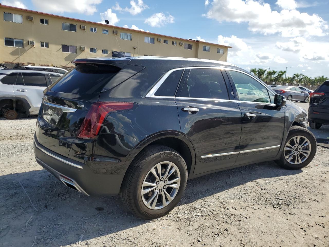 1GYKNCRS8LZ235787 Cadillac XT5 PREMIU 3