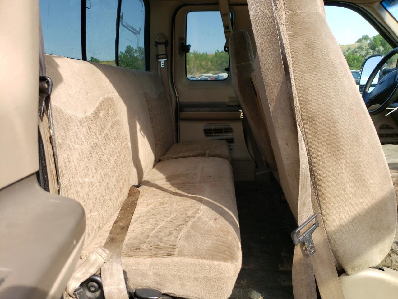 2000 Ford F250 Super Duty VIN: 1FTNX21F0YEA52405 Lot: 61861664