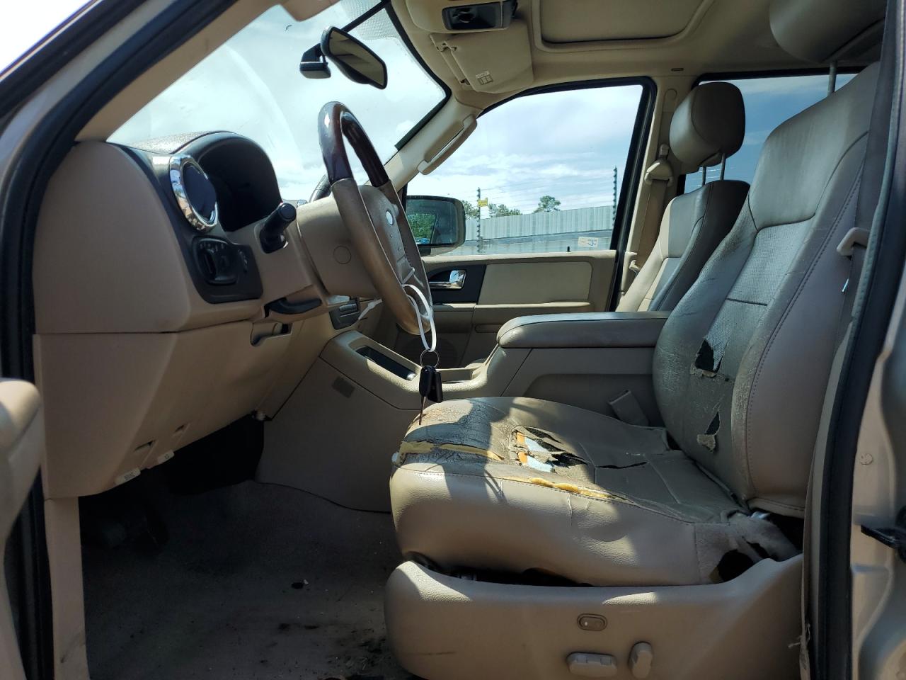 2005 Ford Expedition Limited VIN: 1FMFU19585LA39021 Lot: 62300984