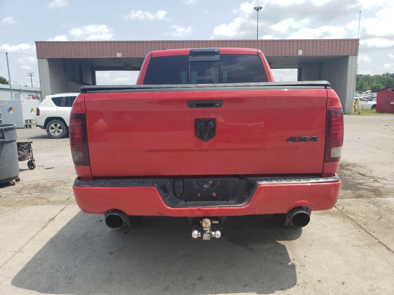 2C6RR7MT5HS673058 2017 Ram 1500 Sport