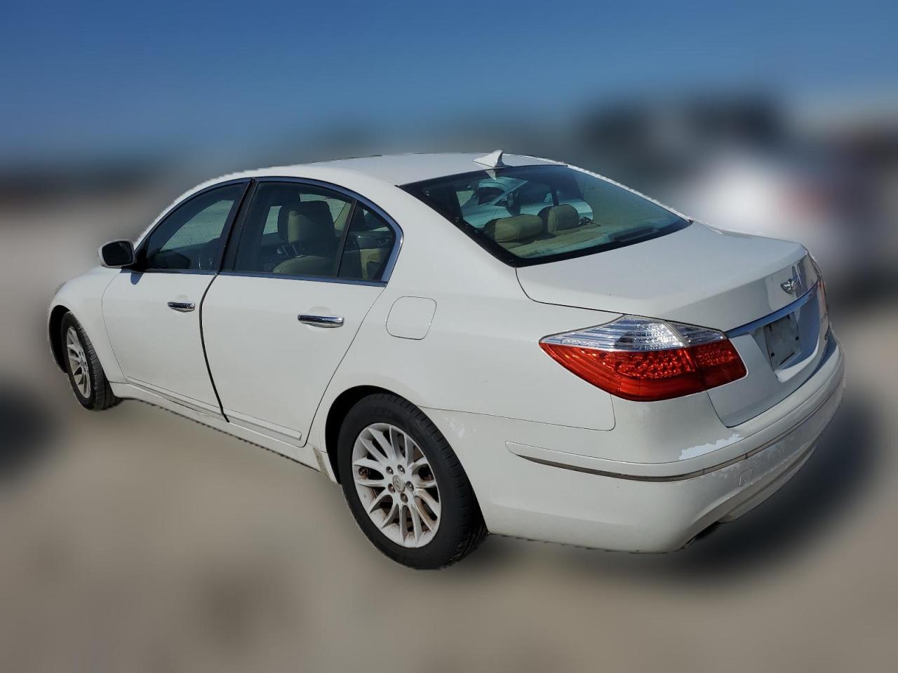 2010 Hyundai Genesis 3.8L VIN: KMHGC4DE2AU088039 Lot: 64452294