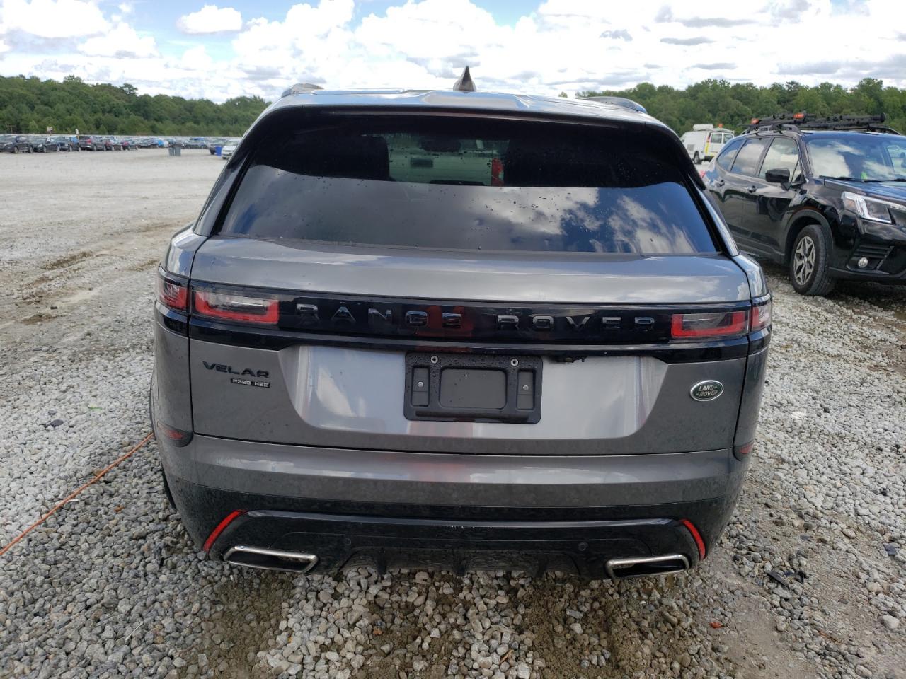 2018 Land Rover Range Rover Velar R-Dynamic Hse VIN: SALYM2RV3JA757688 Lot: 62702864