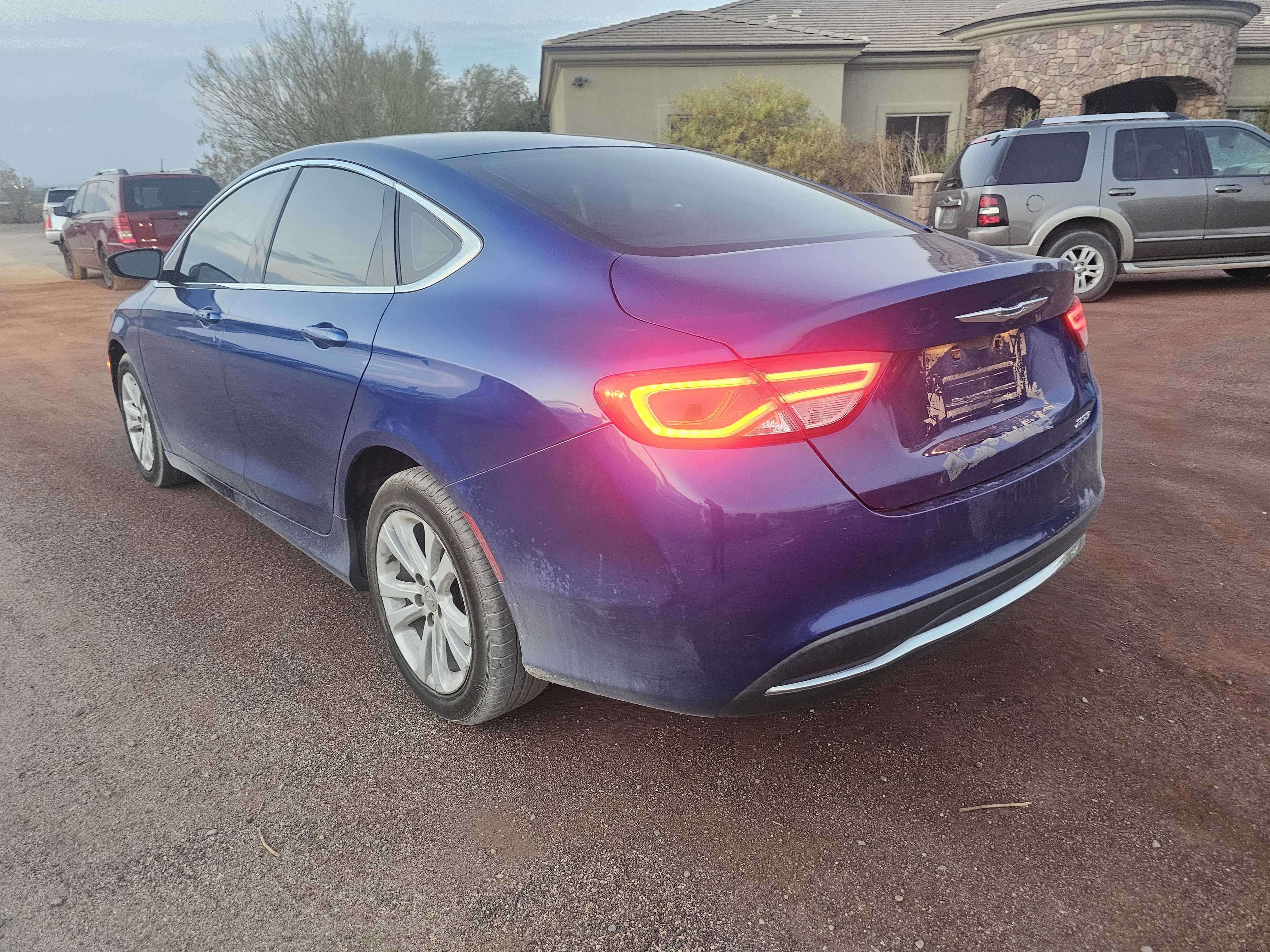 2015 Chrysler 200 Limited vin: 1C3CCCAB0FN669472