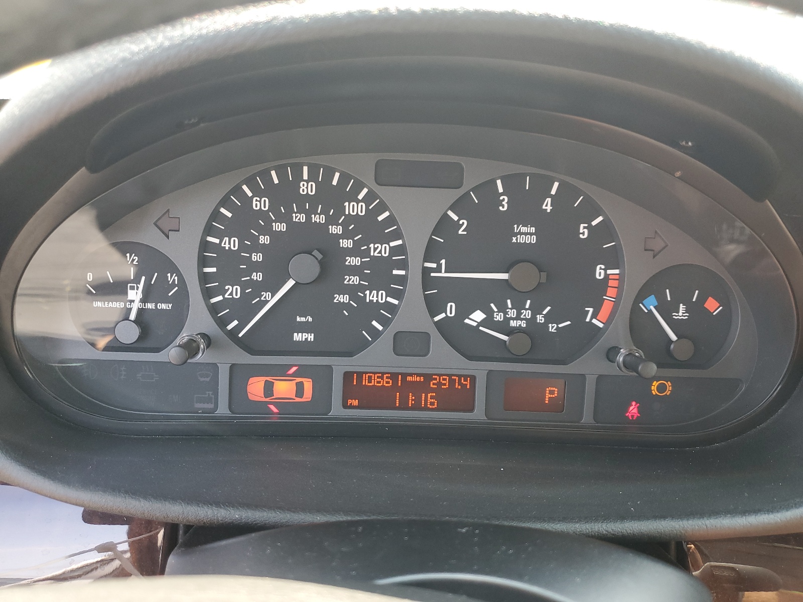 WBAAV33401FU77173 2001 BMW 325 I