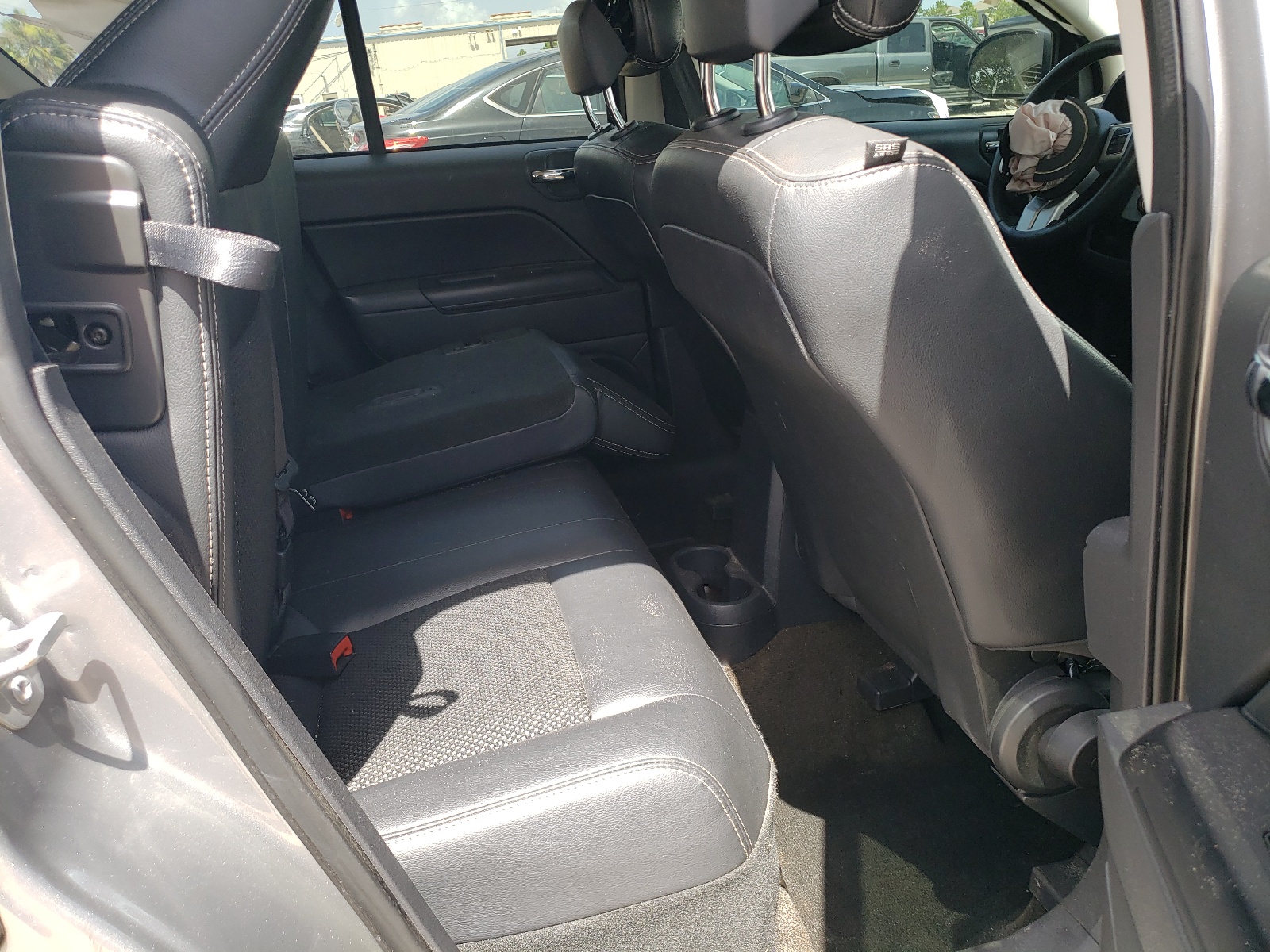 1C4NJCBA4GD649832 2016 Jeep Compass Sport