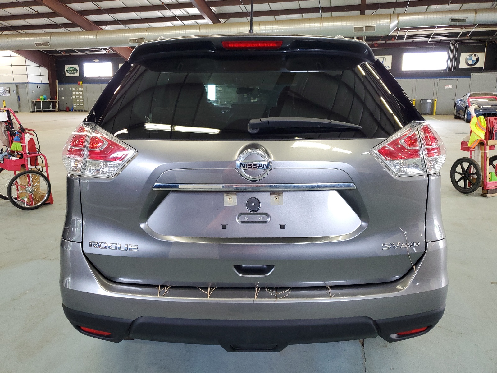 2015 Nissan Rogue S vin: KNMAT2MV2FP520505