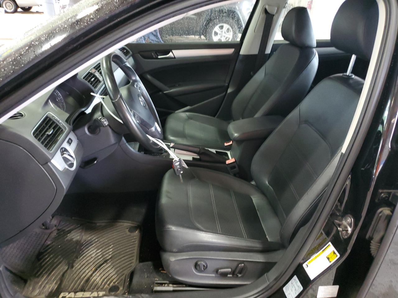 2012 Volkswagen Passat Se VIN: 1VWBP7A32CC066992 Lot: 61328144