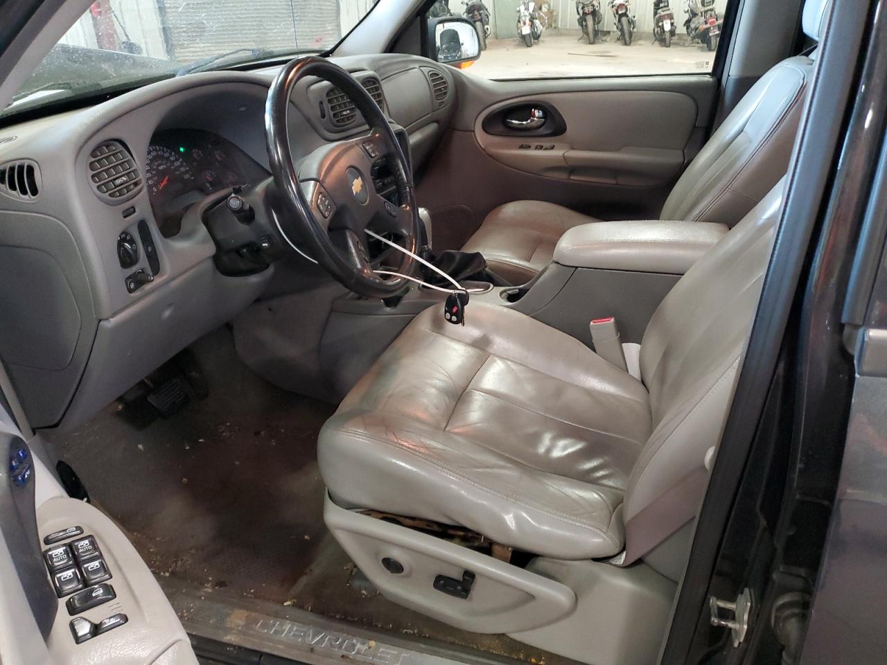 2005 Chevrolet Trailblazer Ls VIN: 1GNDT13S652325007 Lot: 61809894