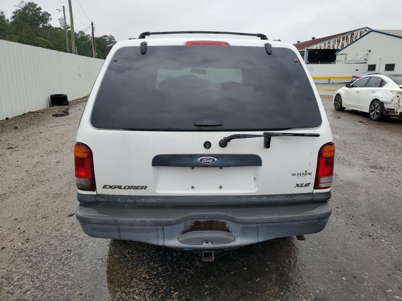 2000 Ford Explorer Xls VIN: 1FMZU62X2YZB47948 Lot: 64468574