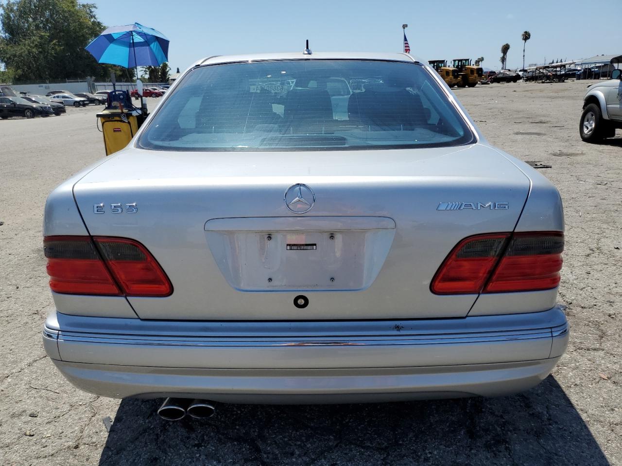 2000 Mercedes-Benz E 55 Amg VIN: WDBJF74J7YB055624 Lot: 63880184