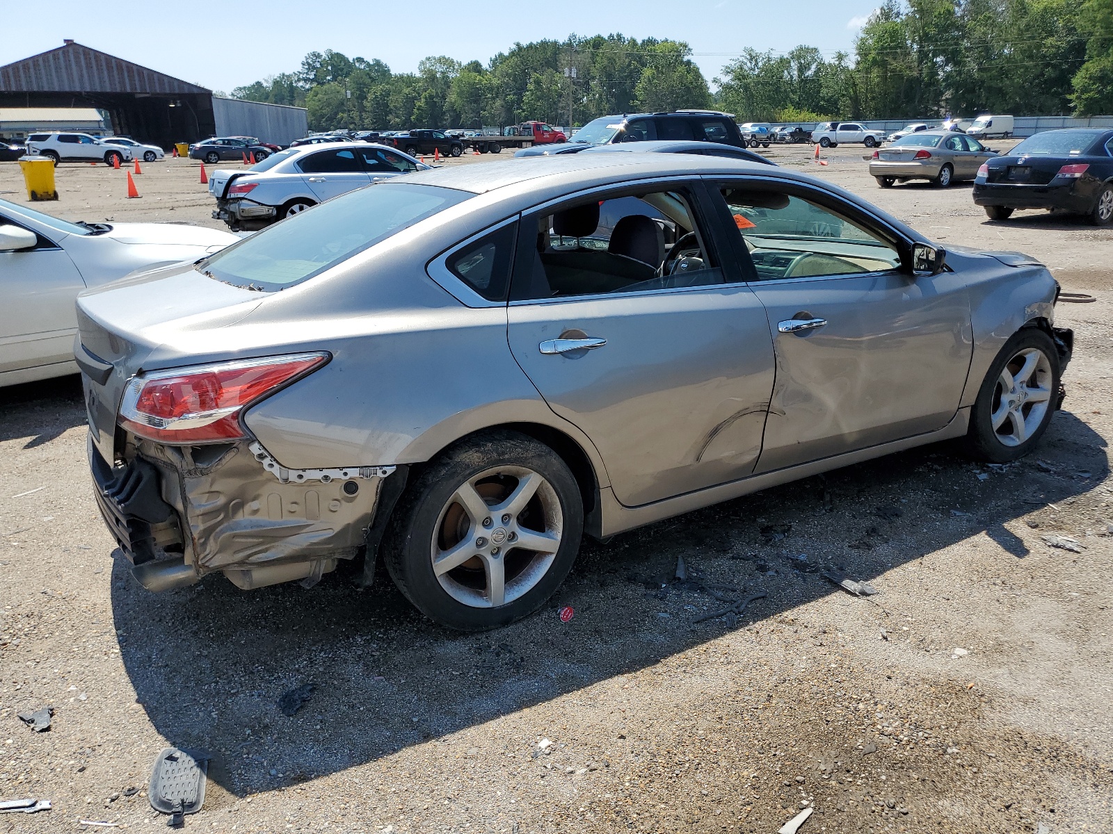 2015 Nissan Altima 2.5 vin: 1N4AL3AP1FN378600