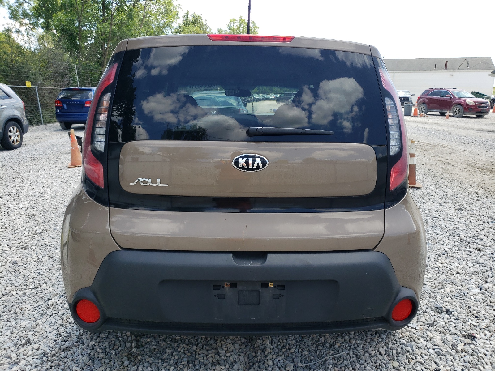 2015 Kia Soul vin: KNDJN2A27F7137468