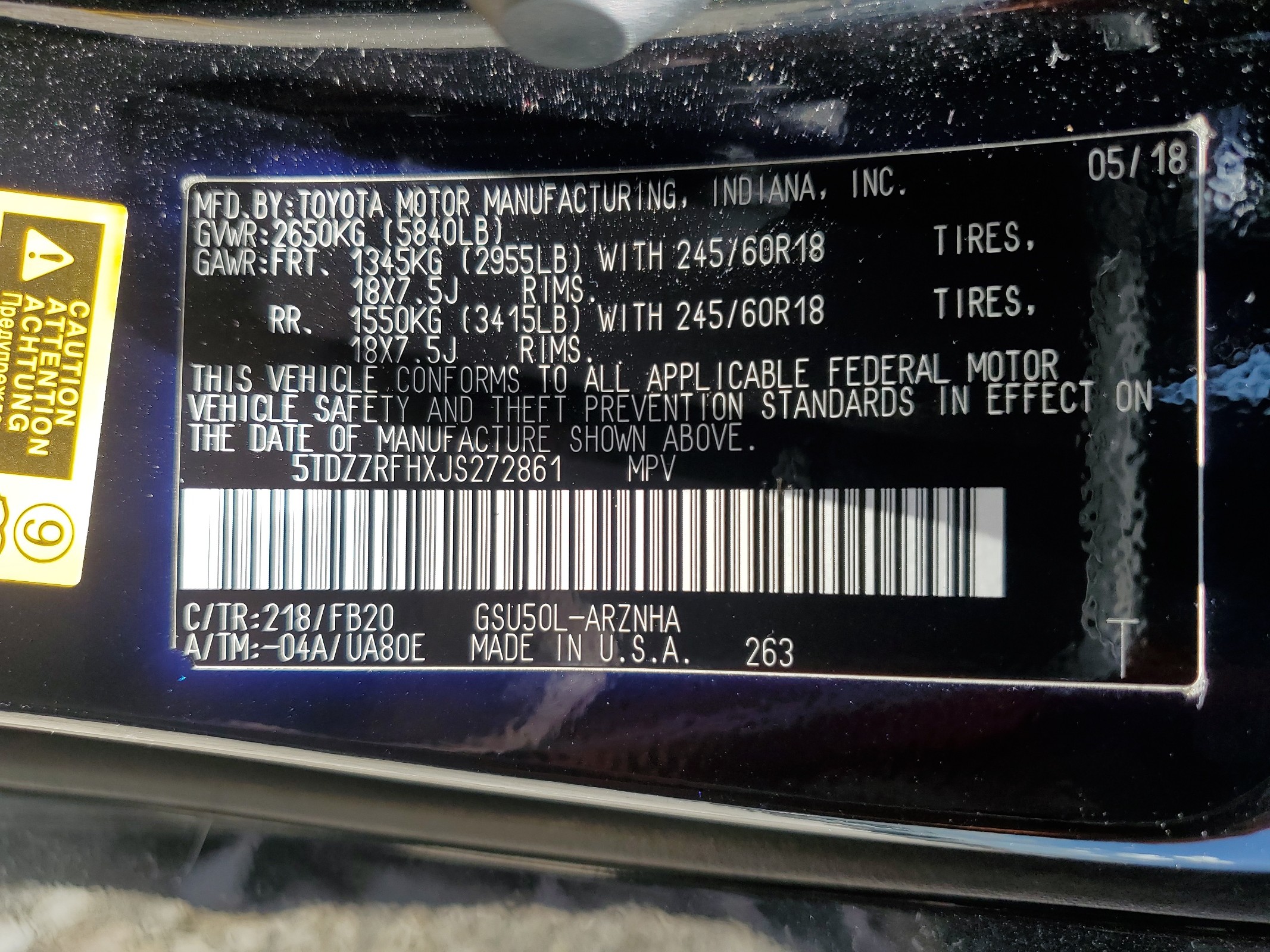 5TDZZRFHXJS272861 2018 Toyota Highlander Le