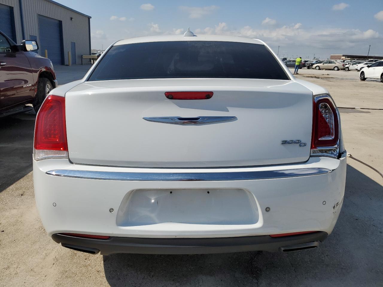 2017 Chrysler 300C VIN: 2C3CCAEG7HH570234 Lot: 63777104