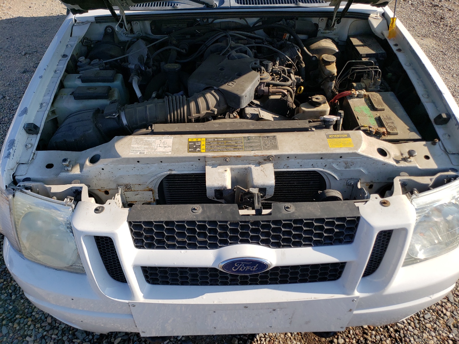 1FMDU77K94UC30216 2004 Ford Explorer Sport Trac