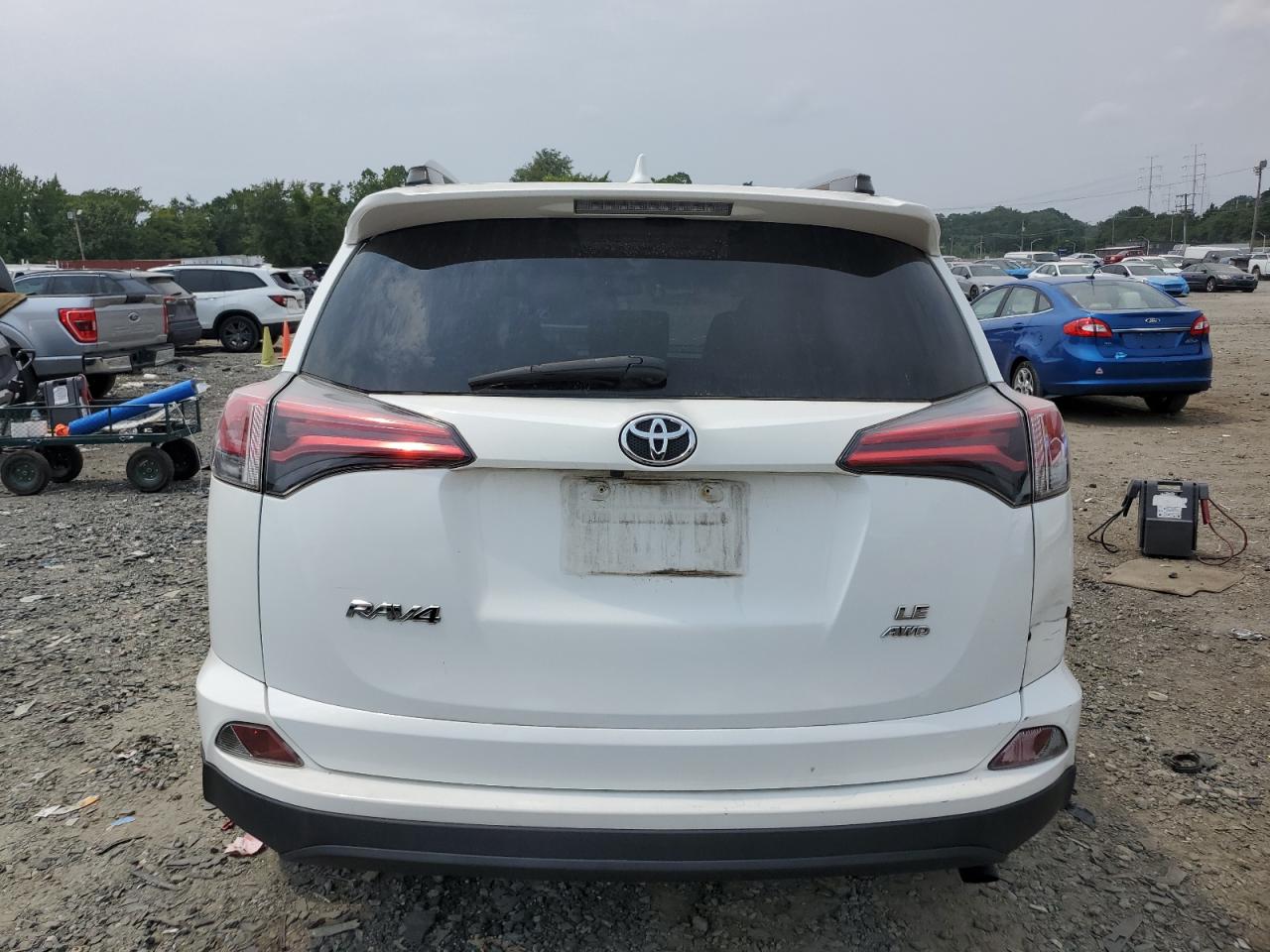 2018 Toyota Rav4 Le VIN: JTMBFREV0JJ197649 Lot: 64513774