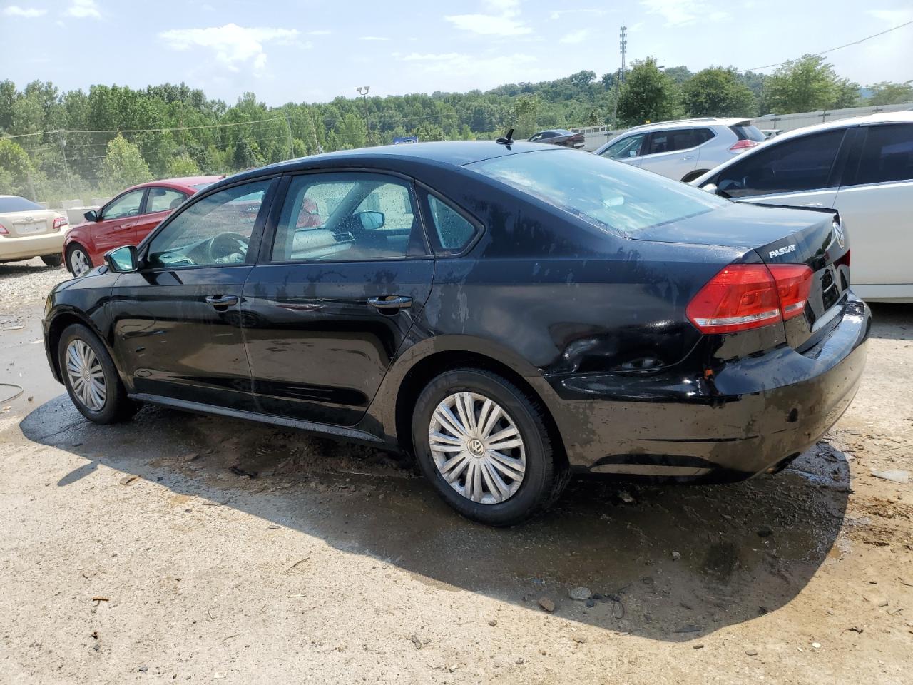 2015 Volkswagen Passat - Image 2