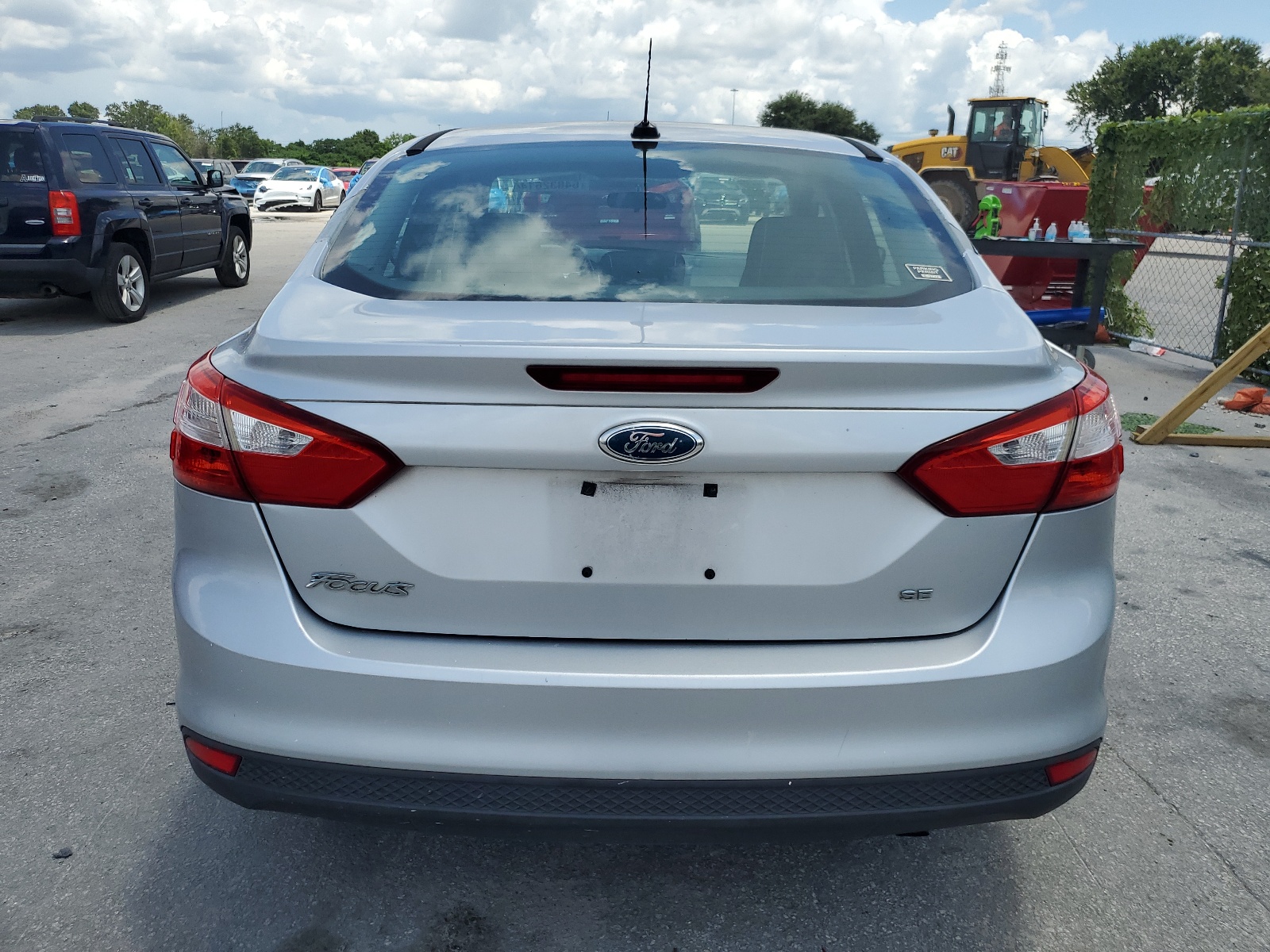 2012 Ford Focus Se vin: 1FAHP3F20CL105820