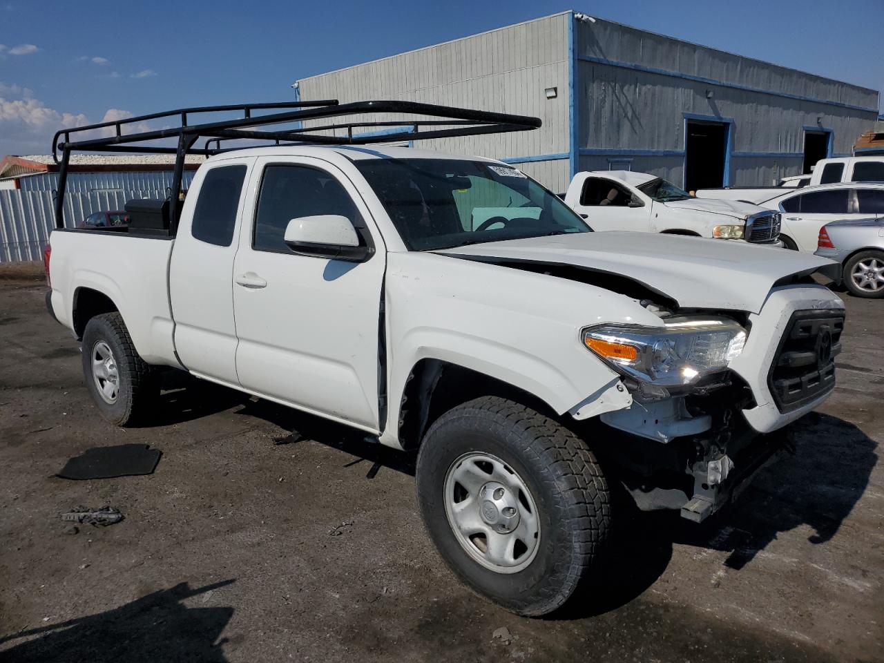 VIN 5TFRX5GN5HX094705 2017 TOYOTA TACOMA no.4