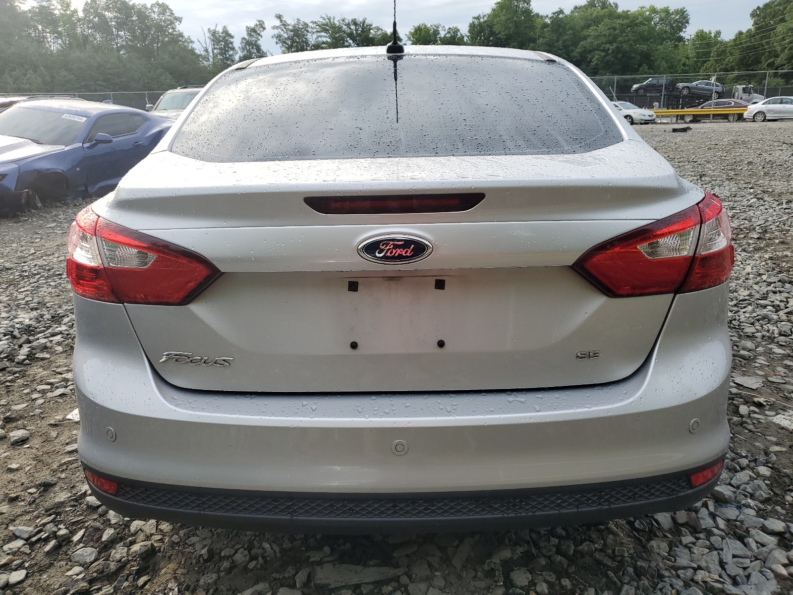 2014 Ford Focus Se vin: 1FADP3F28EL396830