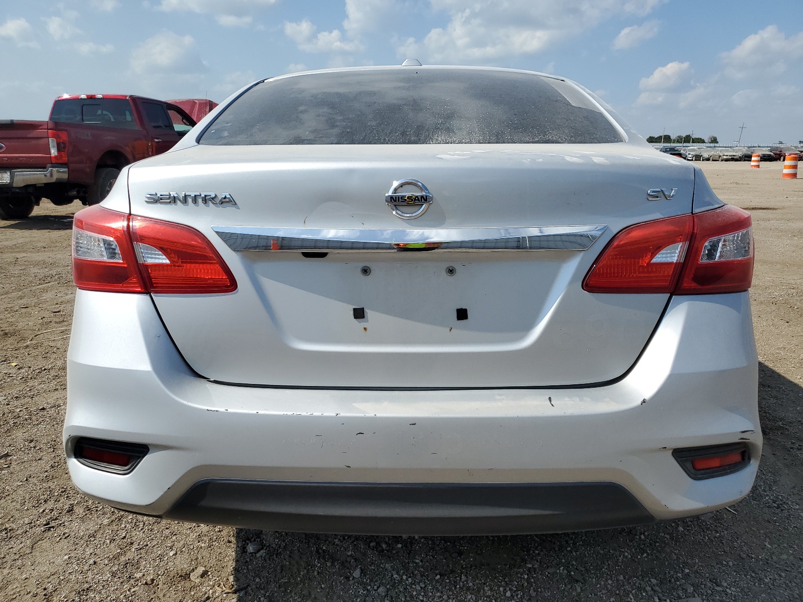 2016 Nissan Sentra S vin: 3N1AB7AP4GL679404